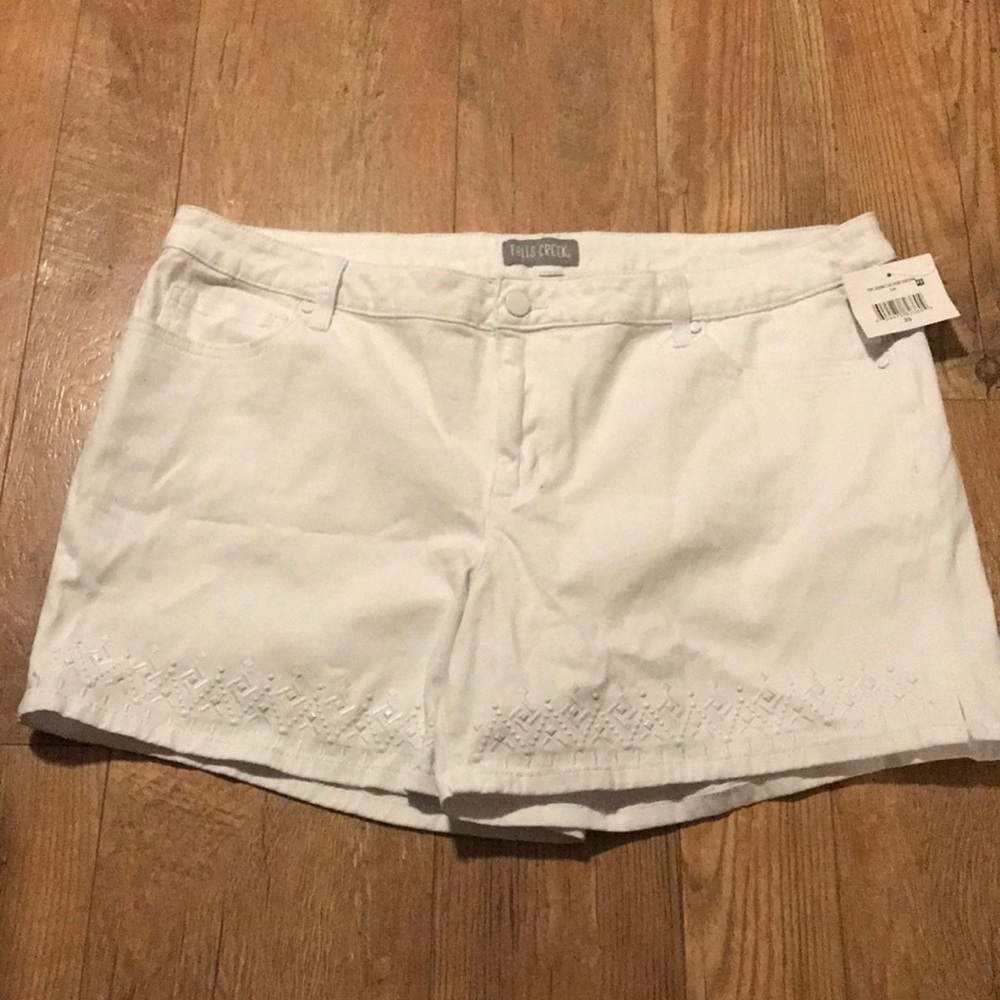 ‼️5/$15‼️ Embroidered Shorts Size 20 NWT